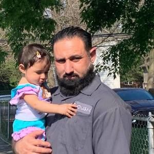 Meet your Posher, Yasser